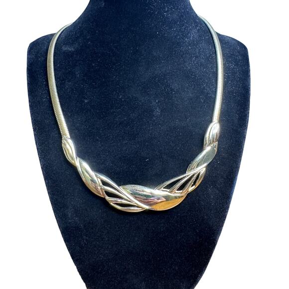 Unknown Jewelry - Vintage Gold Necklace/Statement Piece With A Snake Chain.